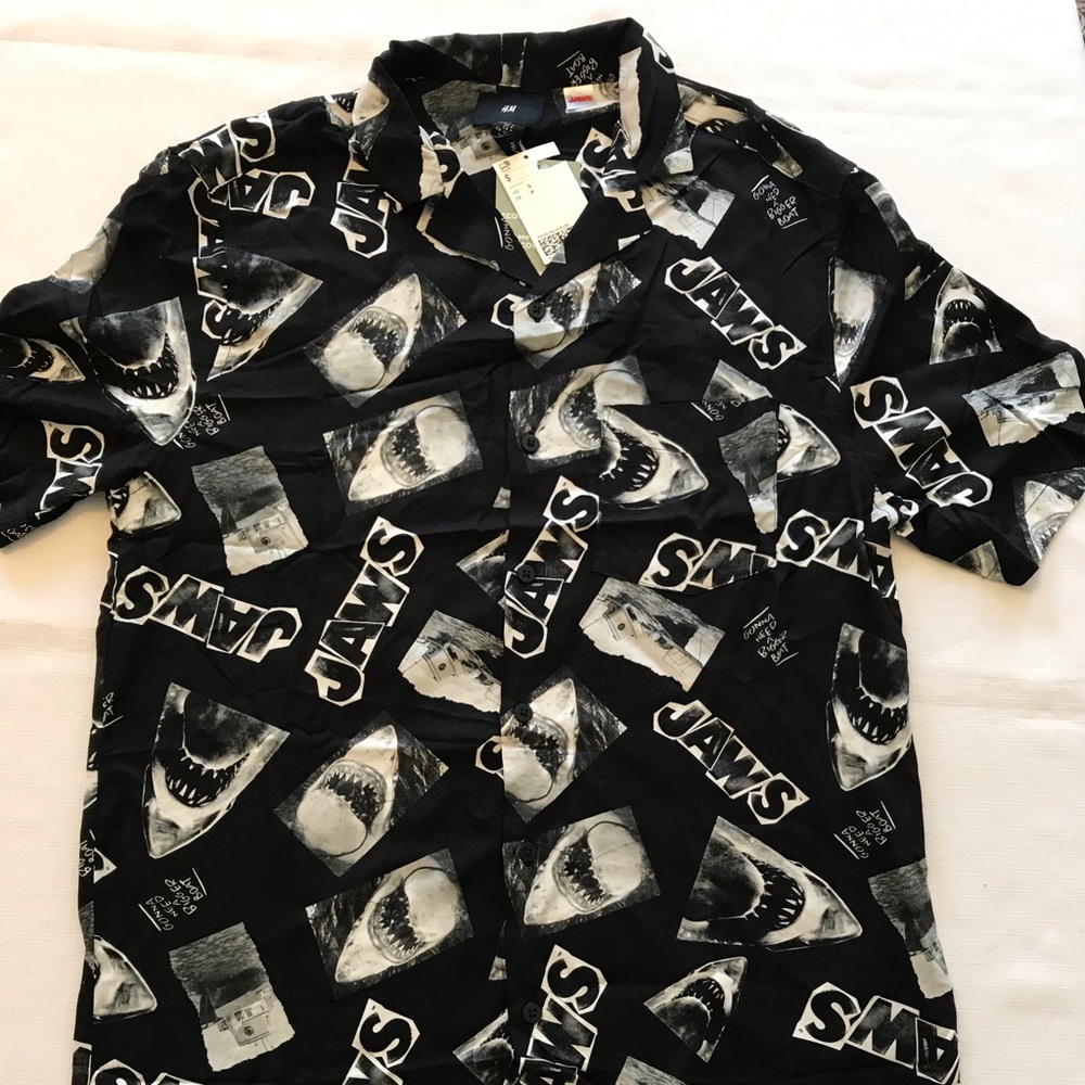 JAWS Short Sleeve Casual Shirt S, M, L, XL NWT
